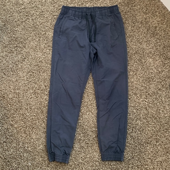 Nike Other - Men’s Nike Joggers Size L